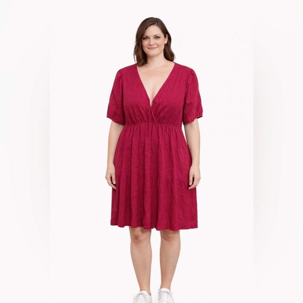 Boutique brand, fuchsia pink seersucker dress. NWOT.